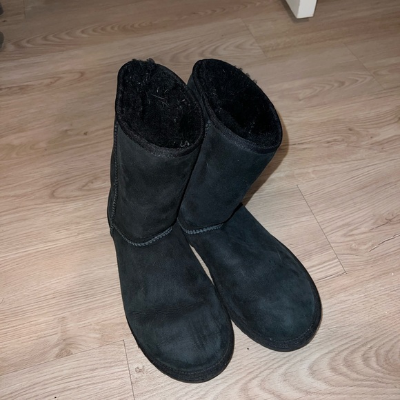 UGG Shoes - Ugg Short Boots